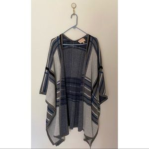 Skies Are Blue Open Front Poncho | Blue Plaid